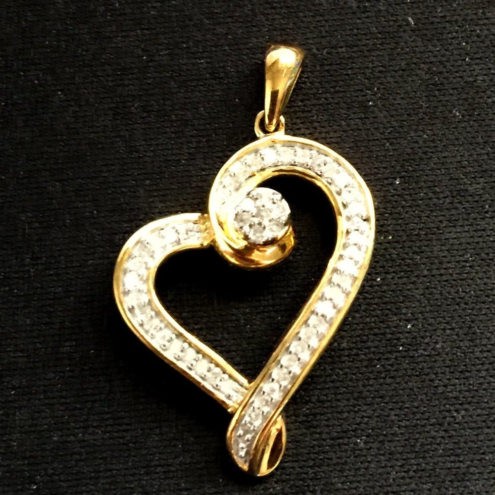 JWBR Genuine Diamond Heart Pendant